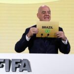Tras el éxito de la edición de 2023 en Australia y Nueva Zelanda, que obtuvo un récord de 570 millones de dólares en ingresos comerciales, la FIFA optó por continuar su impulso para expandir el fútbol femenino llevando el torneo a Sudamérica por primera vez.