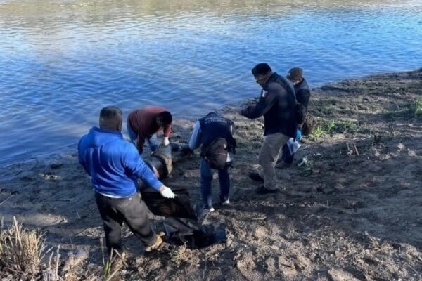 Las autoridades diariamente reciben llamadas a los números de emergencia debido a la problemática que las personas en situación de movilidad sufren.