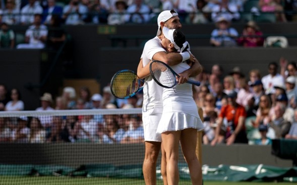 La última vez que México tuvo representantes en una final de Wimbledon fue con Raúl Ramírez conquistó Wimbledon en dobles masculino, junto a su pareja, el estadounidense Brian Gottfried.