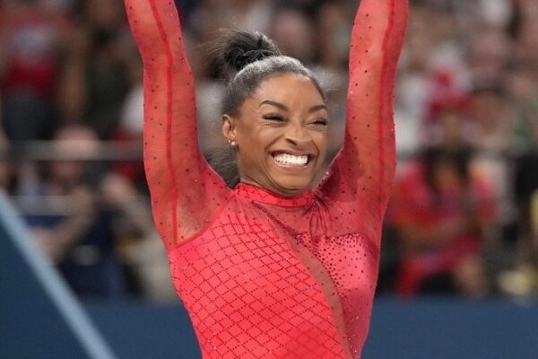 La gimnasta estadunidense, Simone Biles, suma ya siete medallas olímpicas de oro en su carrera.