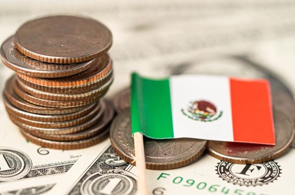 El Banco de México (BdeM) revisó ayer a la baja su pronóstico de crecimiento económico del país para 2024, de 2.4 por ciento a 1.5 por ciento, debido a que anticipa un menor dinamismo de la inversión por la incertidumbre que persiste, tanto por factores internos como externos, así como por la atonía que se observa en la industria manufacturera. 