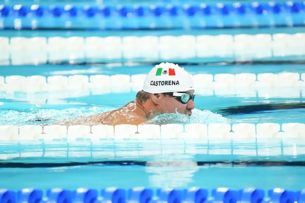 Arnulfo Castorena le dio a México su segunda medalla de oro en los Juegos Paralímpicos París 2024. El nadador se llevó el título en los 50m pecho SB2.