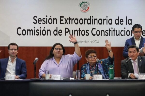 las Comisiones de Puntos Constitucionales y de Estudios Legislativos, del Senado, recibieron la minuta de la reforma judicial.