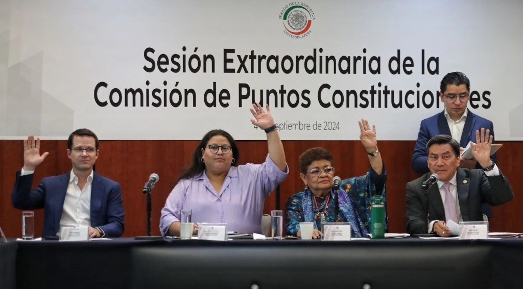 las Comisiones de Puntos Constitucionales y de Estudios Legislativos, del Senado, recibieron la minuta de la reforma judicial.