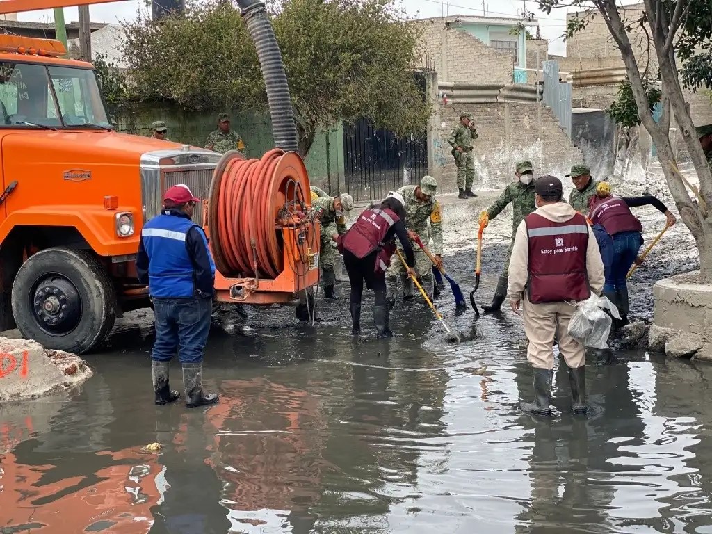 Continúan labores de limpieza y desinfección en Chalco.