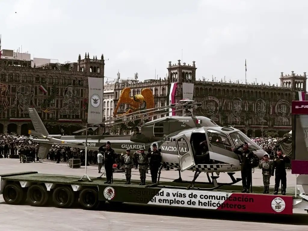 Elementos de las Fuerzas Armadas participan en el desfile militar para conmemorar el 214 aniversario del inicio de la gesta de Independencia de México, realizado en la Ciudad de México, el 16 de septiembre de 2024.