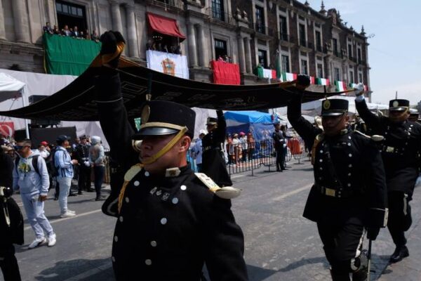 Participaron cerca de 5 mil integrantes de diversas dependencias, asociaciones civiles, elementos de la milicia, seguridad y charros. Fotos: Cortesía Gobierno del Estado de México.