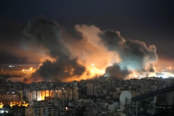 Suburbios de Beirut, bajo el fuego de Israel. 