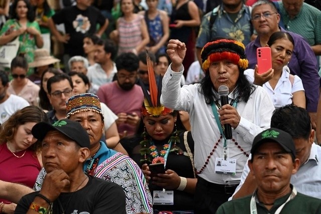 Indígenas de Brasil, Colombia, Perú, Bolivia, Ecuador, Venezuela, Guyana, Guayana Francesa y Surinam lanzaron el sábado el “G9 de la Amazonía Indígena”. 