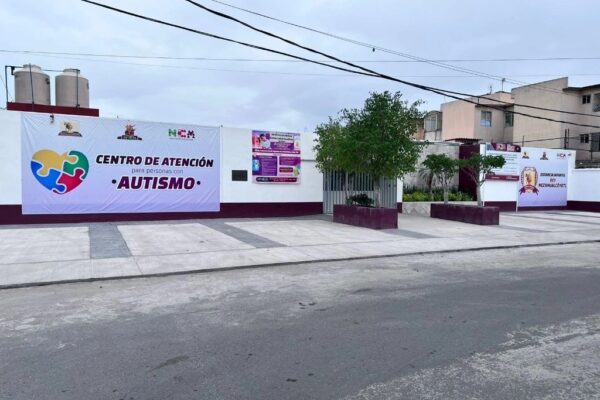 El Centro Municipal de Atención para Personas con Autismo inaugurado en Nezahualcóyotl, es el primero de su tipo en el estado de México.