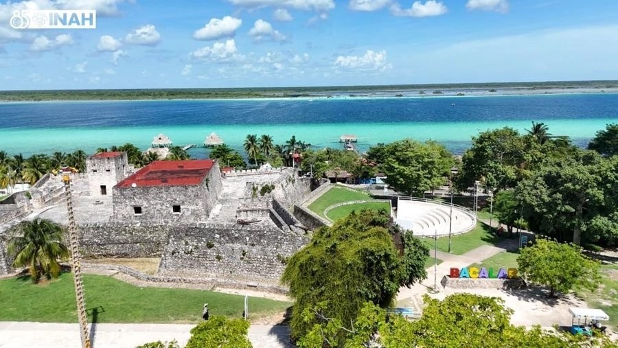 El Instituto Nacional de Antropología e Historia (INAH) comenzó la restauración de un tramo de 50 metros cúbicos de la muralla del foso perimetral del Fuerte de San Felipe de Bacalar