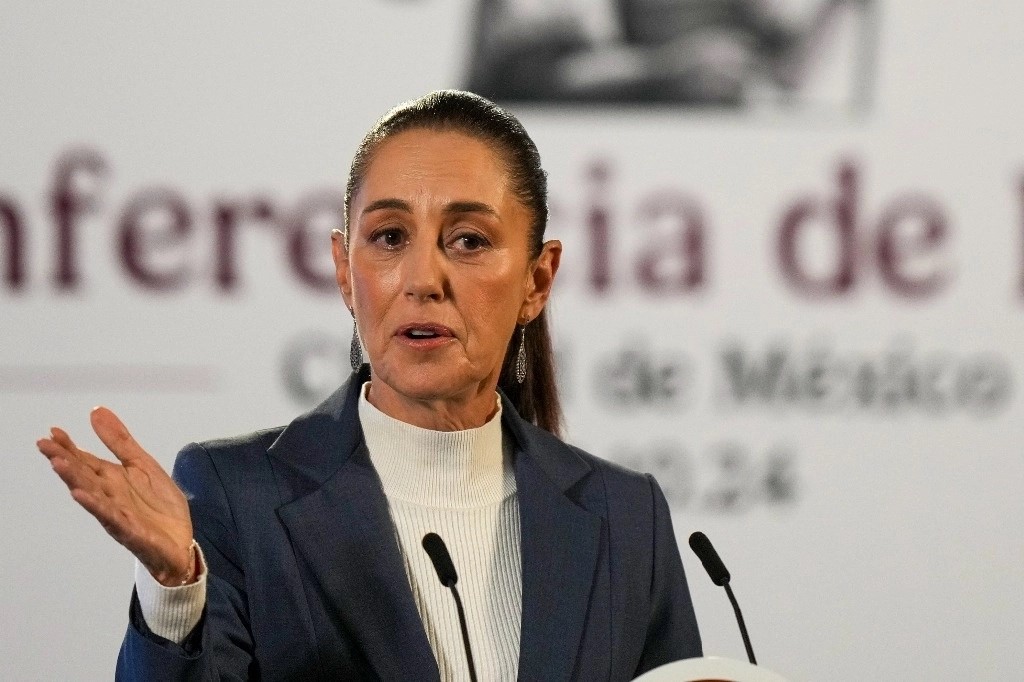 La presidenta Claudia Sheinbaum durante una de sus conferencias llamadas "las mañaneras del pueblo".