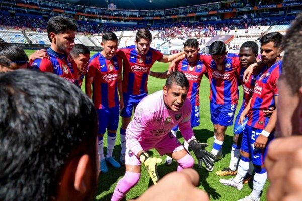 El llamado equipo del pueblo arribaron hace cuatro años al estadio Ciudad de los Deportes, pero se vieron afectados en los últimos dos torneos tras la llegada también de Cruz Azul y después el América, los cuales debieron dejar de manera temporal el Estadio Azteca por las remodelaciones rumbo al Mundial 2026. 