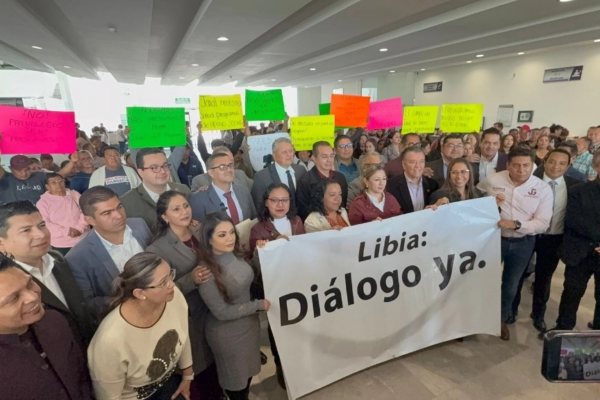 Alcaldes morenistas exigieron en el Congreso de Guanajuato mayor presupuesto para sus municipios.