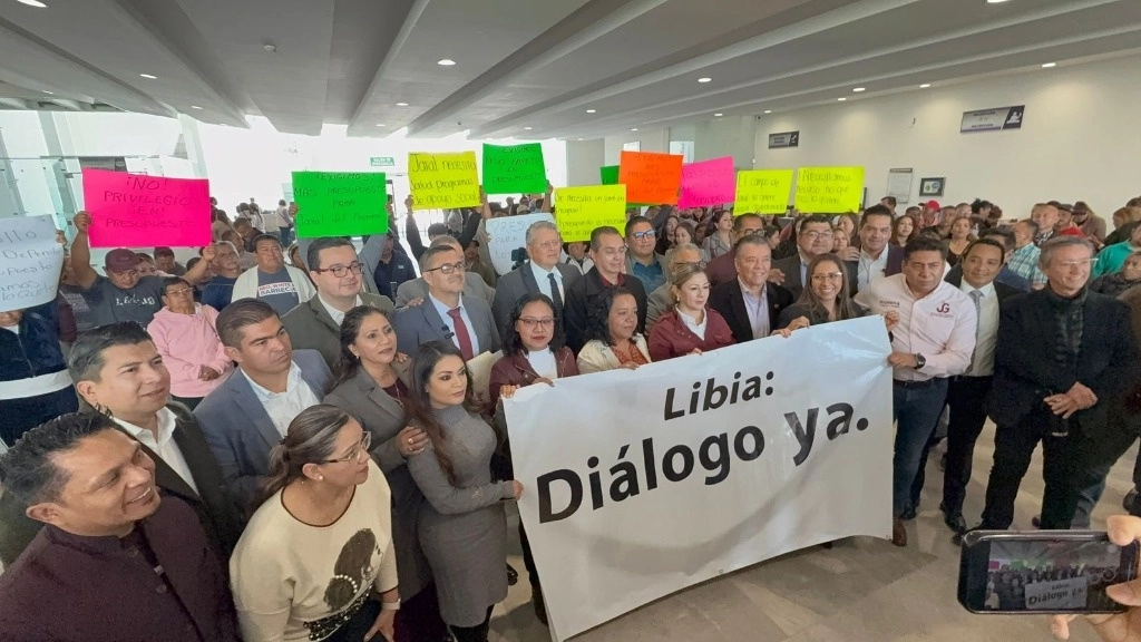 Alcaldes morenistas exigieron en el Congreso de Guanajuato mayor presupuesto para sus municipios.