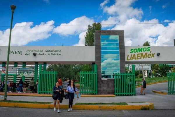 La cobertura educativa de la máxima casa de estudios en la entidad se ampliará a los municipios de Tecámac e Ixtapan de la Sal.