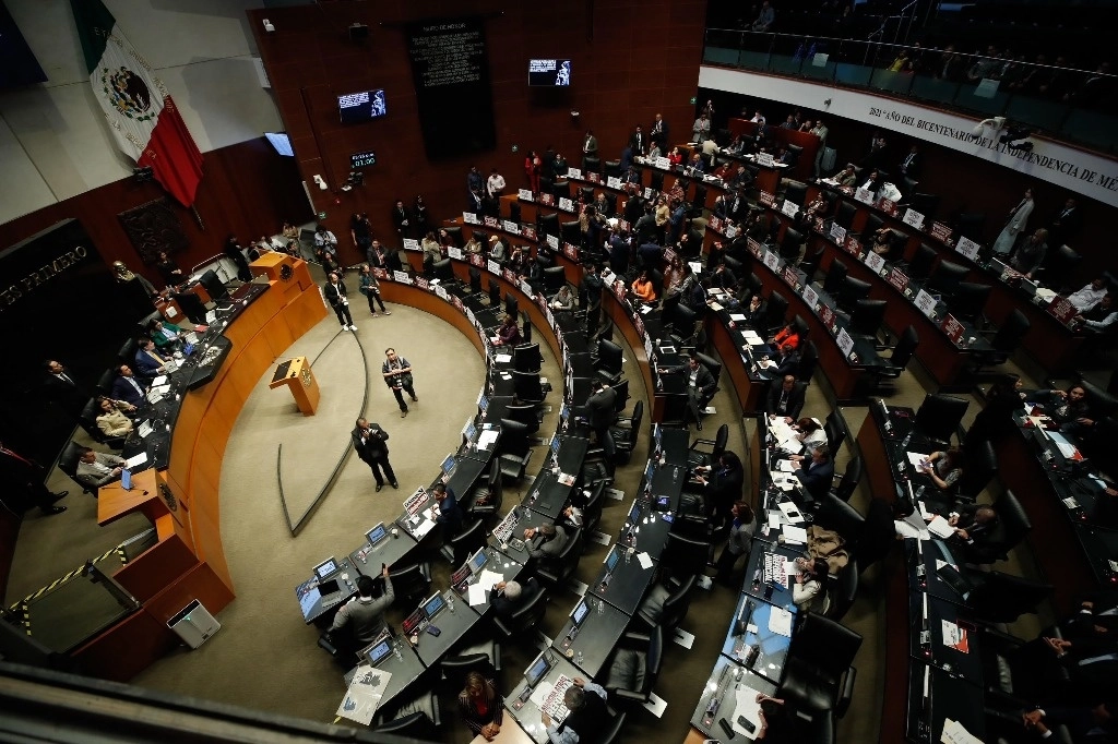 Sesión ordinaria en el Senado.