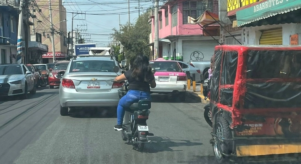 El Bando Municipal 2025, fue aprobado por los integrantes del cabildo el cual busca promover y garantizar el respeto a los derechos de cada persona y en el caso de las nuevas disposiciones, disminuir los accidentes con este tipo de vehículos eléctricos.