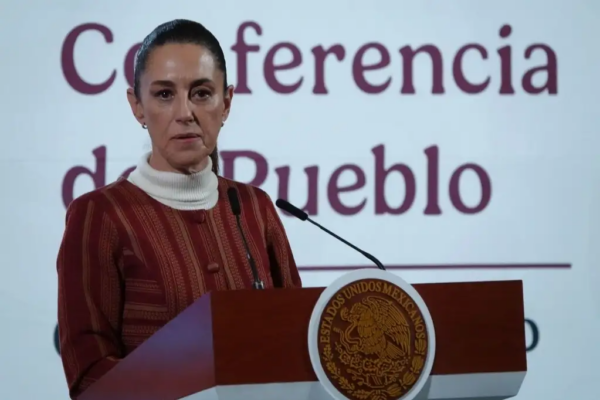 La presidenta Claudia Sheinbaum en la mañanera del pueblo en CDMX.