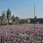 La presidenta de México, Claudia Sheinbaum, rindió una asamblea informativa en el Zócalo, en la Ciudad de México, el 9 de marzo de 2025.