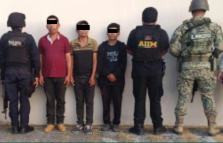 Los habitantes consultados afirmaron que debido a la situación de tensión que prevalece en Tila, este lunes, al igual que el viernes pasado, se suspendieron las clases en las escuelas y los comercios cerraron sus puertas.