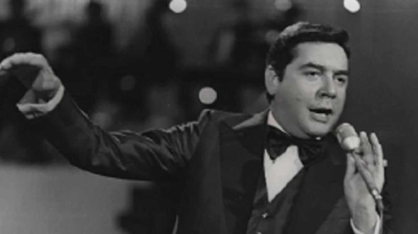 Con un reconocimiento musical a la vida de Marco Antonio Muñiz, se realizará un homenaje en el Auditorio Nacional el 4 de junio al cantante, también conocido como el Lujo de México, tributo que será conducido por Verónica Castro.