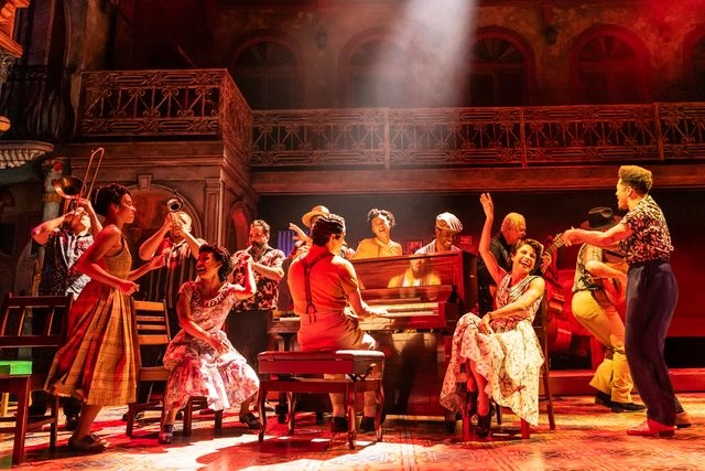 Los musicales de Broadway Maybe Happy Ending, Buena Vista Social Club y Death Becomes Her lideraron este jueves las nominaciones a los premios Tony con 10 cada uno, de cara a la ceremonia de entrega de premios del 8 de junio.