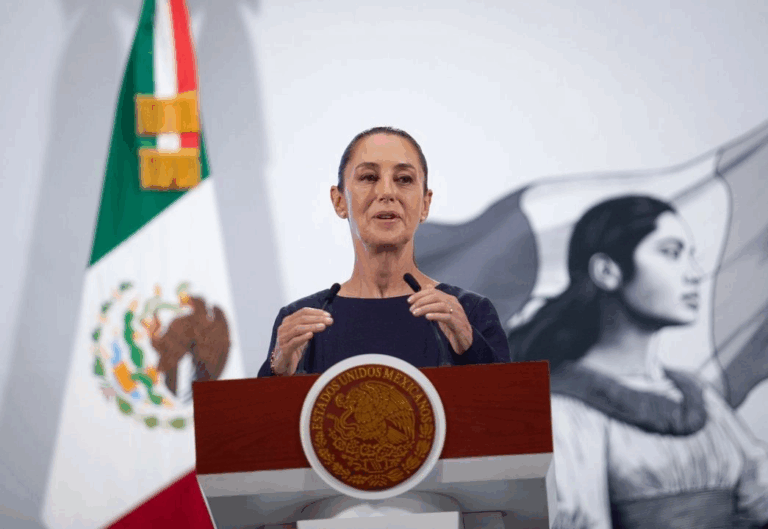 Claudia Sheinbaum Pardo, presidenta de México, durante conferencia matutina en el Palacio Nacional.