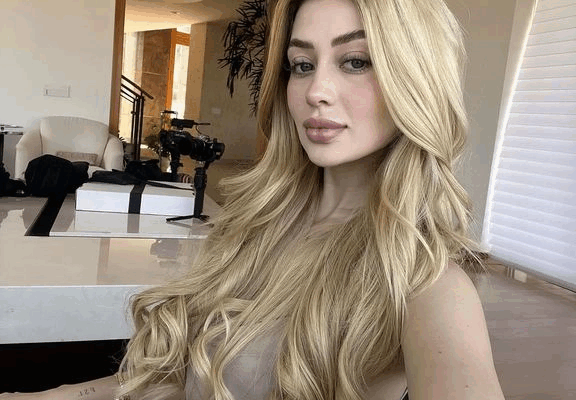 Matan a tiktoker mientras grababa en vivo desde estética en Jalisco La joven de 23 años se encontraba en un negocio de su propiedad cuando un desconocido entró y le disparó de manera directa. Foto tomada del Instagram de Valeria Márquez