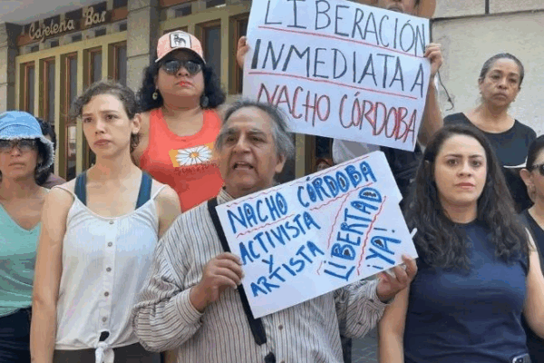 Liberan a activista de Veracruz Durante varias horas amigos y familiares ignoraron el paradero de Córdoba por lo que temieron se tratara de una desaparición forzada.
