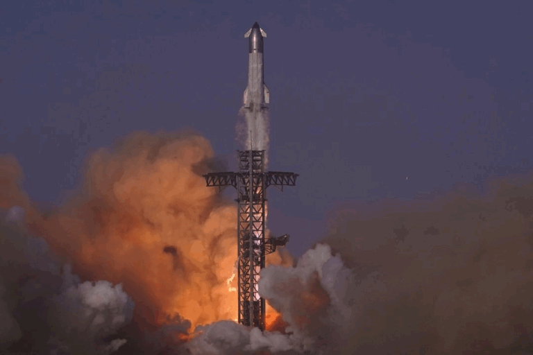 El cohete de 123 metrosdespegó en su novena demostración desde Starbase, el sitio de lanzamiento de SpaceX en el extremo sur de Texas.