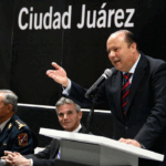 Según los abogados del despacho Villasana, los embalses están en un área federal del cauce del río Agujas dentro del predio El Saucito, estos aprovechamientos cuentan con permiso de 1942, otorgado por la entonces Secretaría de Agricultura y Fomento Federal a favor de Cresenciano Duarte Tarín, padre de César Duarte.