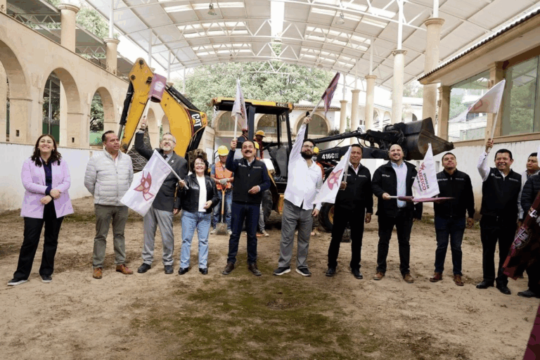 Actualmente, la Universidad Nacional Rosario Castellanos cuenta con más de 62 mil estudiantes en sus sedes de Ciudad de México; Comitán, Chiapas, y Tijuana, Baja California.