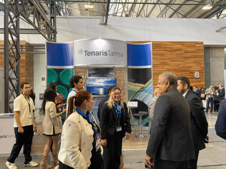 “TAMSA niega las objeciones que subyacen a esta solicitud. TAMSA mantuvo y mantiene óptimas relaciones con sus trabajadores, independientemente de si son parte o no de un contrato colectivo de trabajo. Es política de TAMSA tratar a todos sus trabajadores con respeto y equidad”.