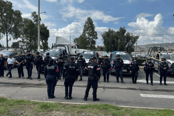 Clausura Semar cuatro bares irregulares en Ecatepec También fueron inspeccionados los establecimientos Los Pepes, en Ciudad Azteca Segunda Sección; La Hacienda 'Drinks', en Héroes de la Independencia, y Mini Súper Sinaloa, en Sauces Coalición, los cuales fueron notificados para acudir a garantía de audiencia.