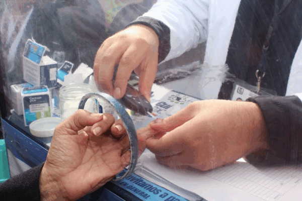 Todos odiamos a un doctor cuando nos dice “usted se va a poner bien, pero… tiene que bajar de peso”.