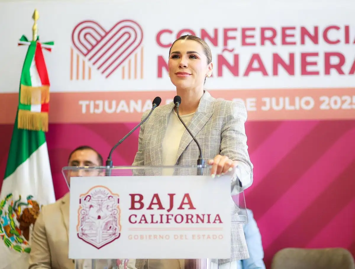La gobernadora de Baja California, Marina del Pilar.