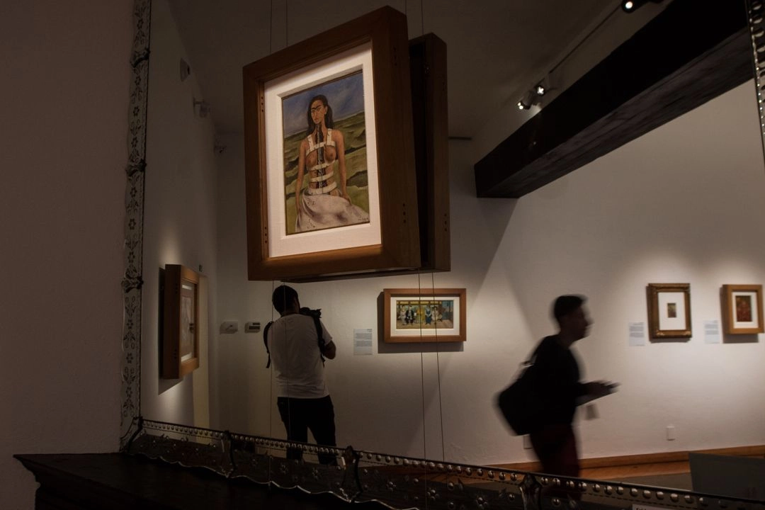 El Museo Dolores Olmedo, el cual alberga la mayor colección de obras de Frida Kahlo y Diego Rivera, anunció que reabrirá su sede principal en Xochimilco en 2026. 