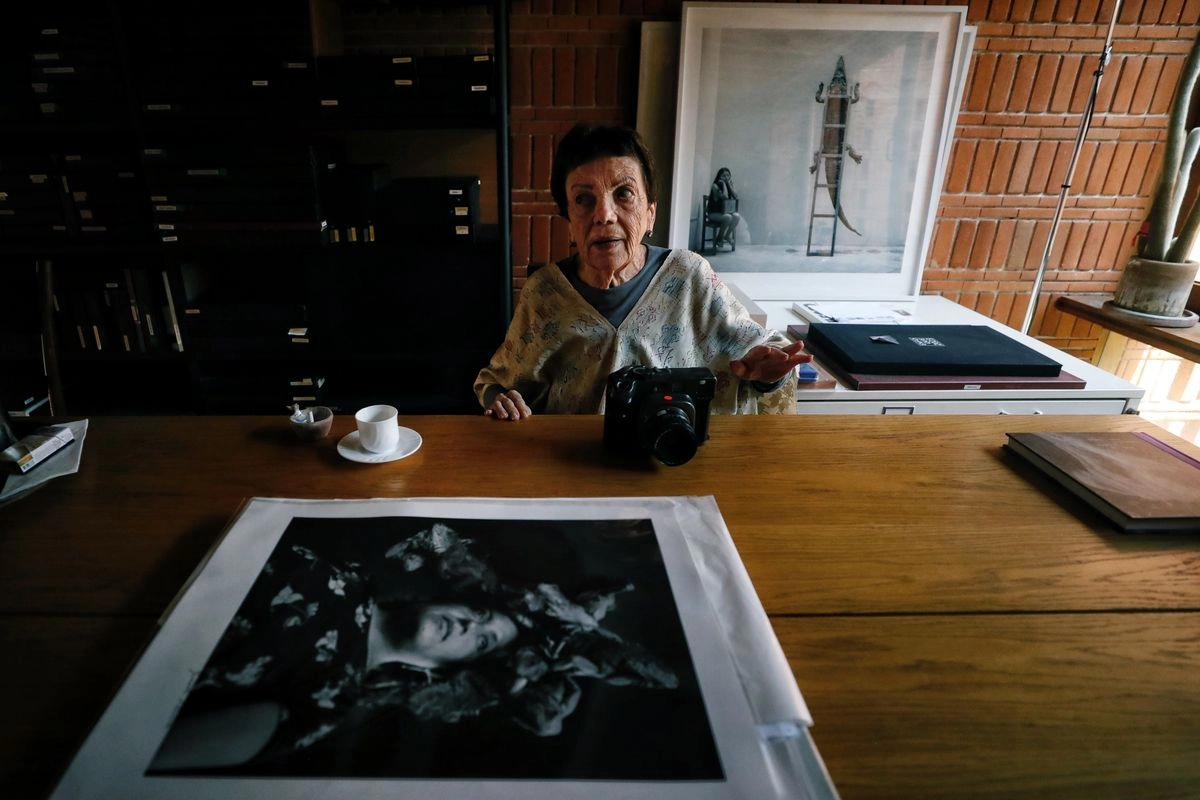 La fotógrafa Graciela Iturbide se prepara para recibir en octubre el Premio Princesa de Asturias de las Artes 2025, distinción que reconoce su mirada innovadora y una extraordinaria profundidad artística que ha marcado más de cinco décadas de trabajo.
