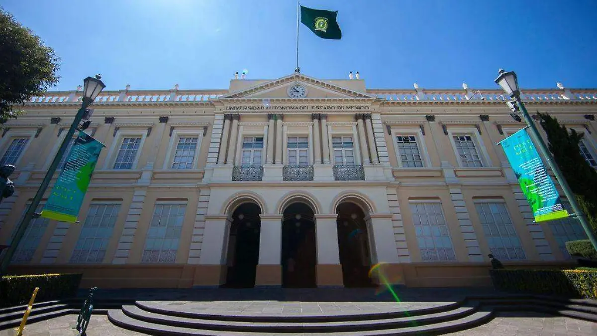 Tras una sesión extraordinaria se aprobó por mayoría de votos la reforma a los artículos que van del 100 al 105 los cuales están relacionados con la elección de la persona titular de la Rectoría