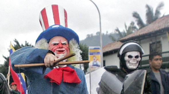 Desde el Tío Sam hasta Superman, el gobierno estadunidense está desplegando íconos patrióticos y una retórica cada vez más belicosa para reclutar agentes que apliquen en el terreno la ofensiva migratoria de Donald Trump.