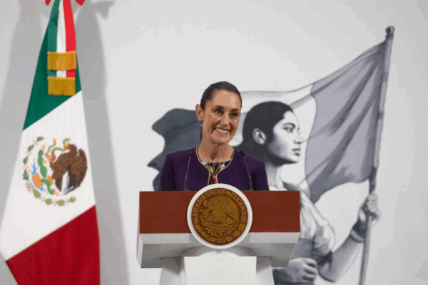 La presidenta Claudia Sheinbaum, en su conferencia de prensa matutina desde Palacio Nacional, en la Ciudad de México.