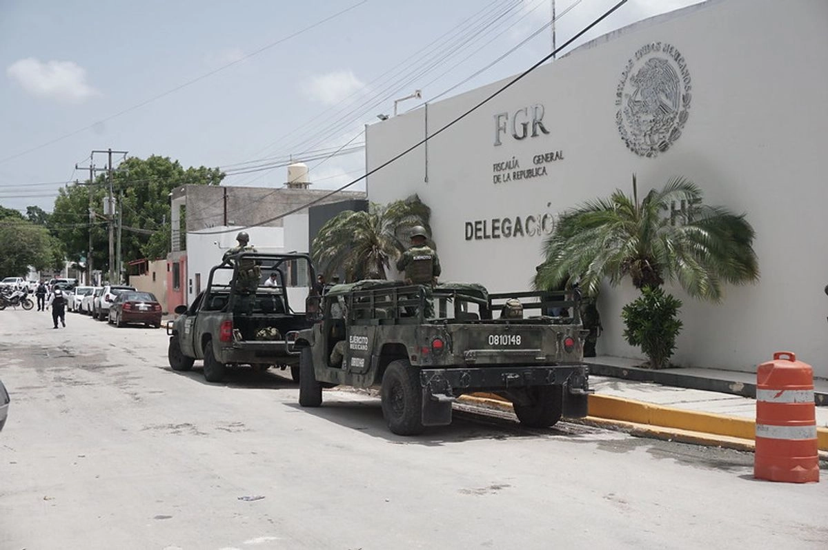 Las autoridades refirieron que todos los entregados a la justicia estadounidense contaban con orden de extradición.