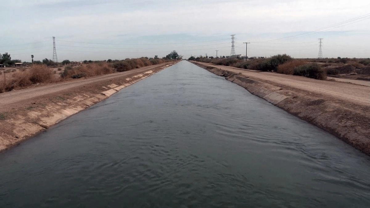 Este distrito, que corre por todo el Valle de Mexicali y se extiende hasta San Luis Río Colorado, en Sonora, es el único que no firmó el Plan Hídrico Nacional propuesto por el gobierno federal para reordenar en todo el país las concesiones de agua.