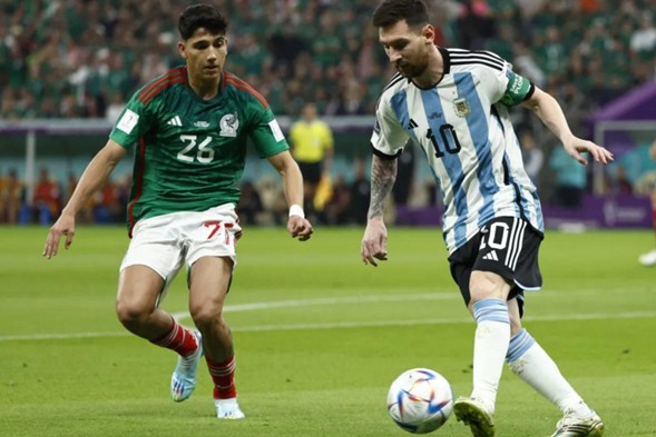 "Si bien falta la fecha de marzo, tenemos confirmados los previos al Mundial de junio, que serían con México y Honduras. Los jugaríamos acá, en Estados Unidos, falta definir los estadios", dijo el presidente de la Asociación del Futbol Argentino, Claudio Tapia.