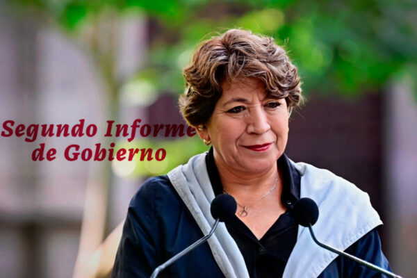 La entrega del documento fue en el Congreso local; después dio un mensaje en el Teatro Morelos; los siguientes días recorrerá tres regiones del estado para presentar resultados