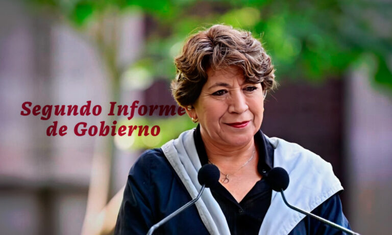 La entrega del documento fue en el Congreso local; después dio un mensaje en el Teatro Morelos; los siguientes días recorrerá tres regiones del estado para presentar resultados