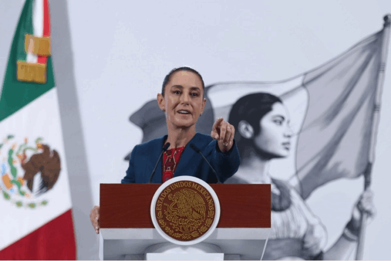 La presidenta Claudia Sheinbaum, durante su conferencia de prensa de este miércoles desde Palacio Nacional.