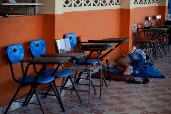 26 mil 105 estudiantes de 229 escuelas de educación básica, media superior y superior seguirán tomando sus clases en línea Alfredo Domínguez Noriega.