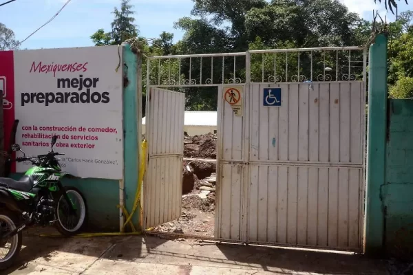 Nezahualcóyotl es el municipio con más reportes, registrando 12 planteles con daños severos